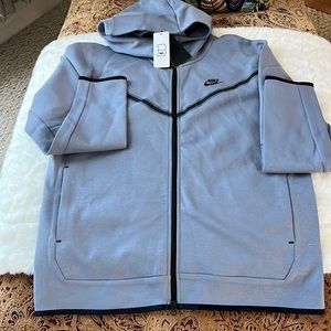 Nike sweatshirt/jacket